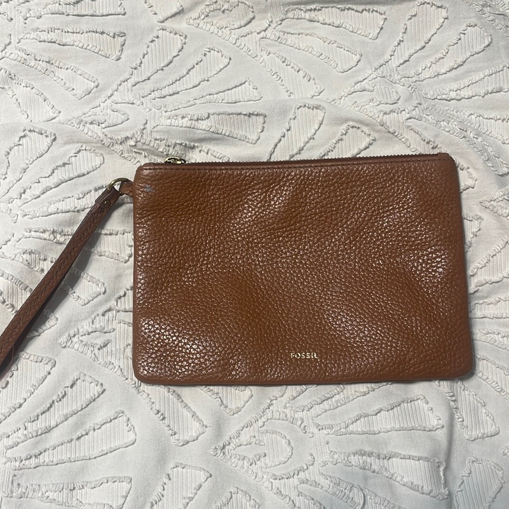 Fossil leather clutch!